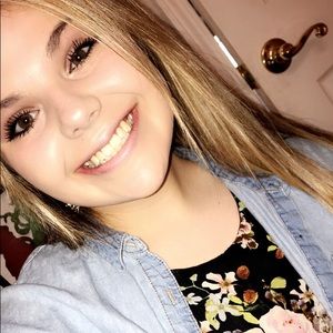 Meet your Posher, Natalie